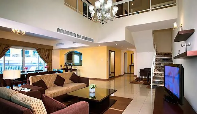 Care Holiday Homes Apartments Al Barsha Heights Ντουμπάι 3*,